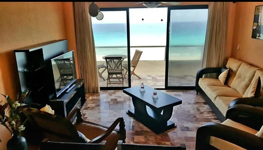 Magnifique Condo Avec Vue Sur La Plage Cancún